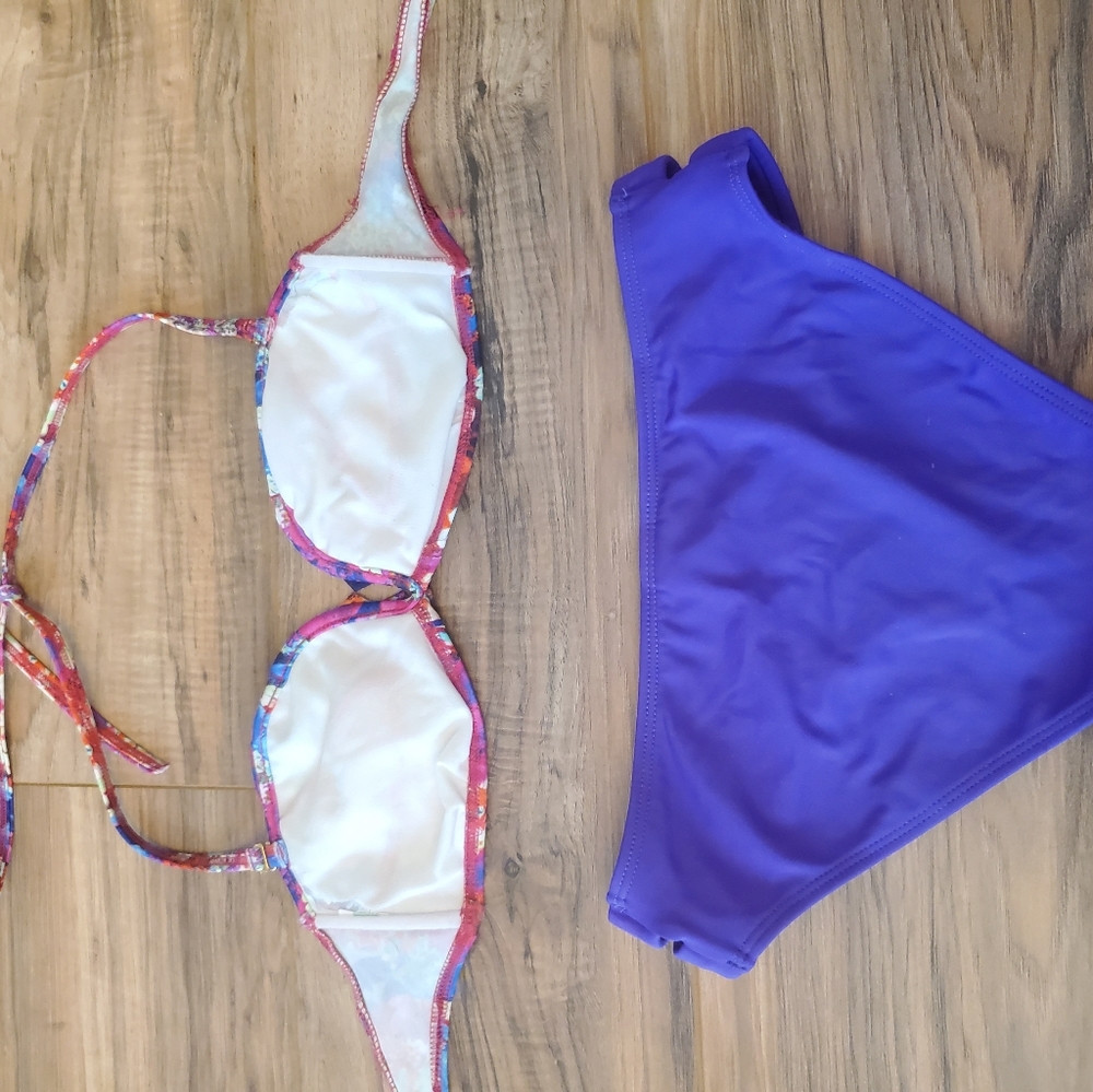 Bikini - Picture 5 of 7